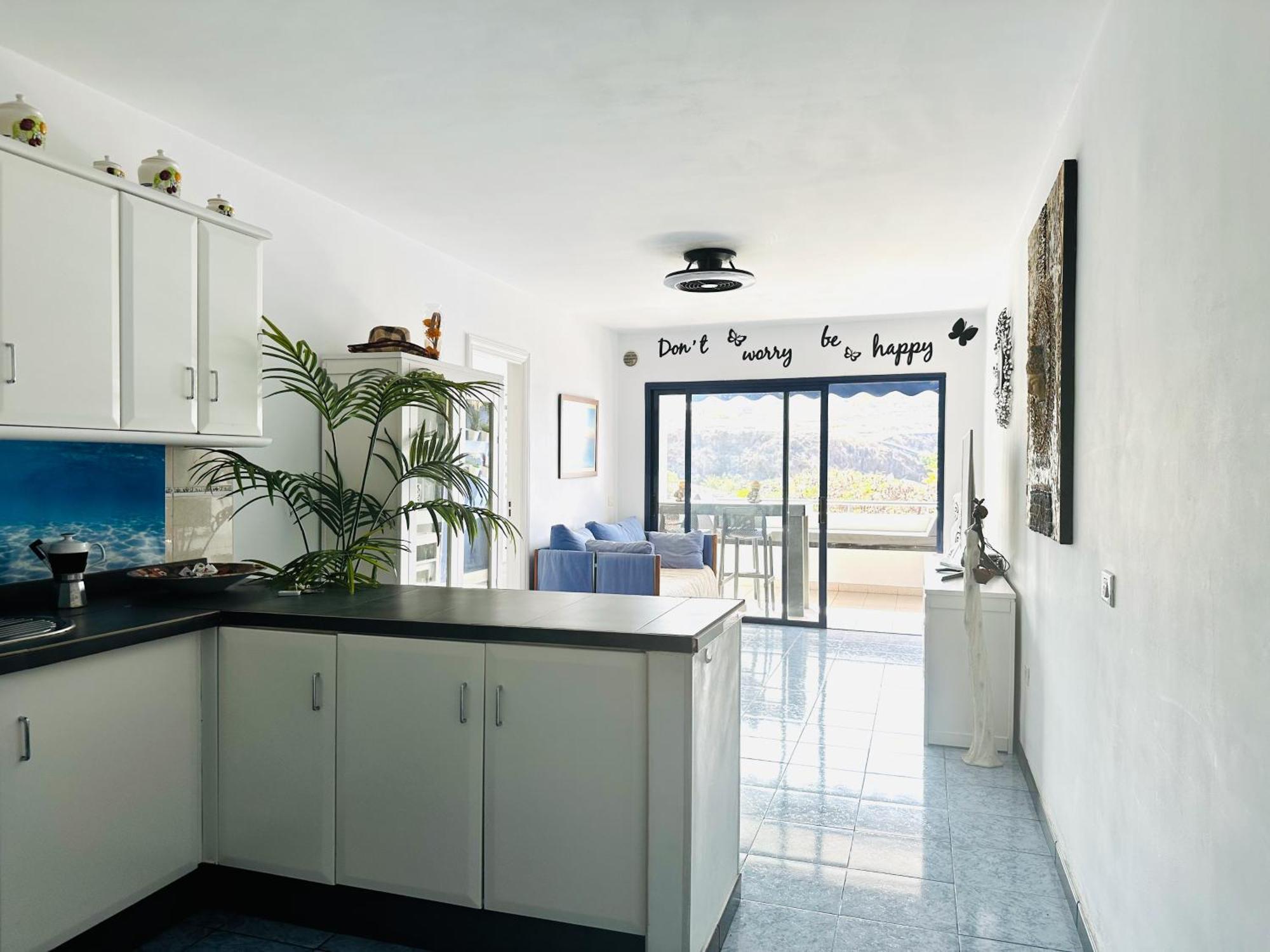 Pambnb - Chic Beachside Apartment Playa San Juan Bagian luar foto