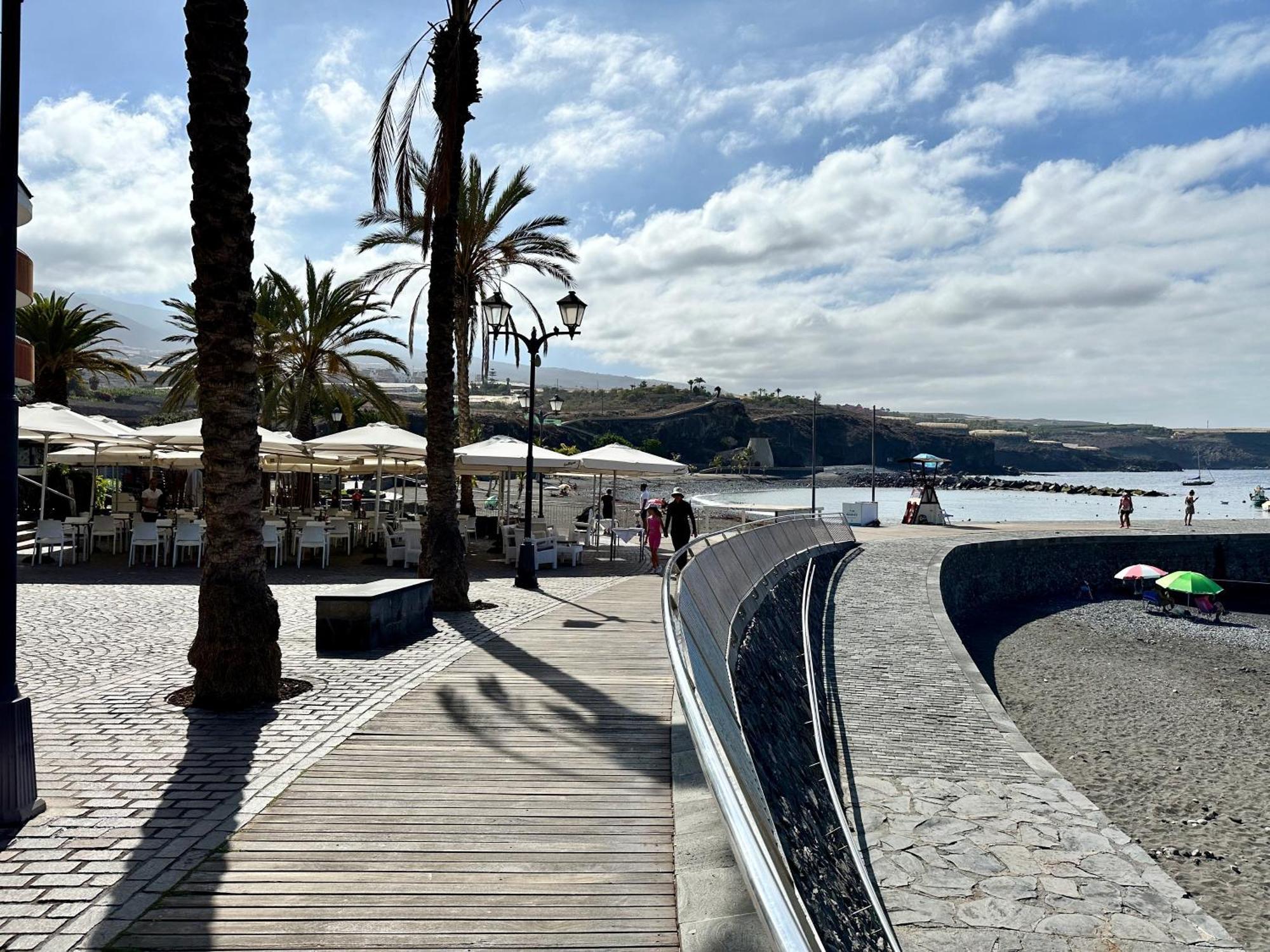 Pambnb - Chic Beachside Apartment Playa San Juan Bagian luar foto