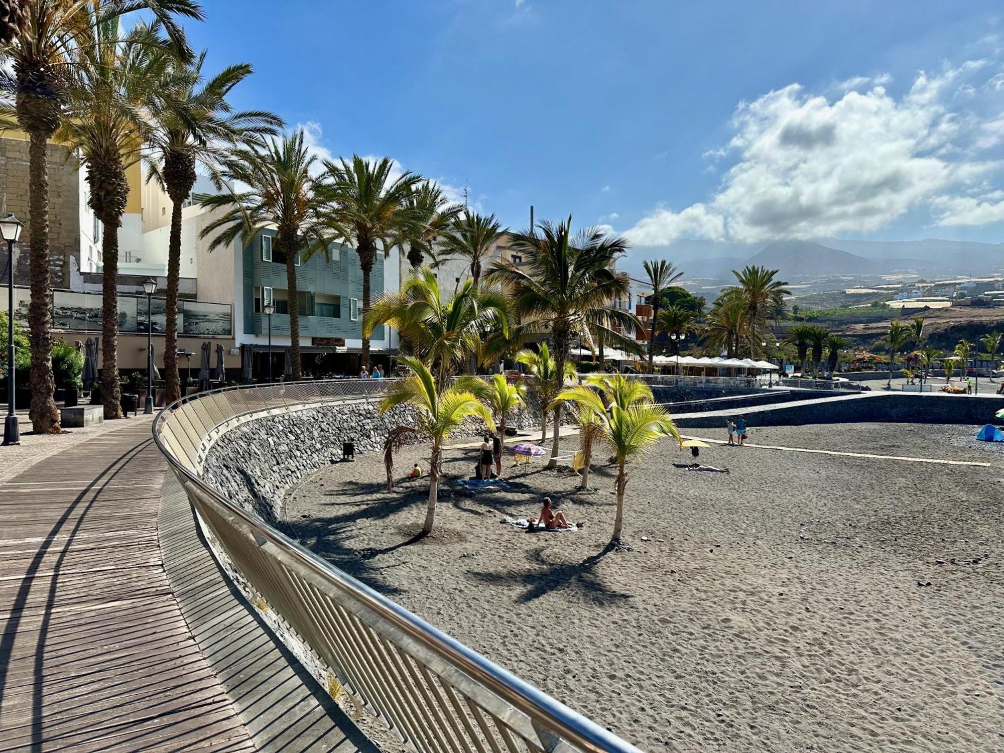 Pambnb - Chic Beachside Apartment Playa San Juan Bagian luar foto