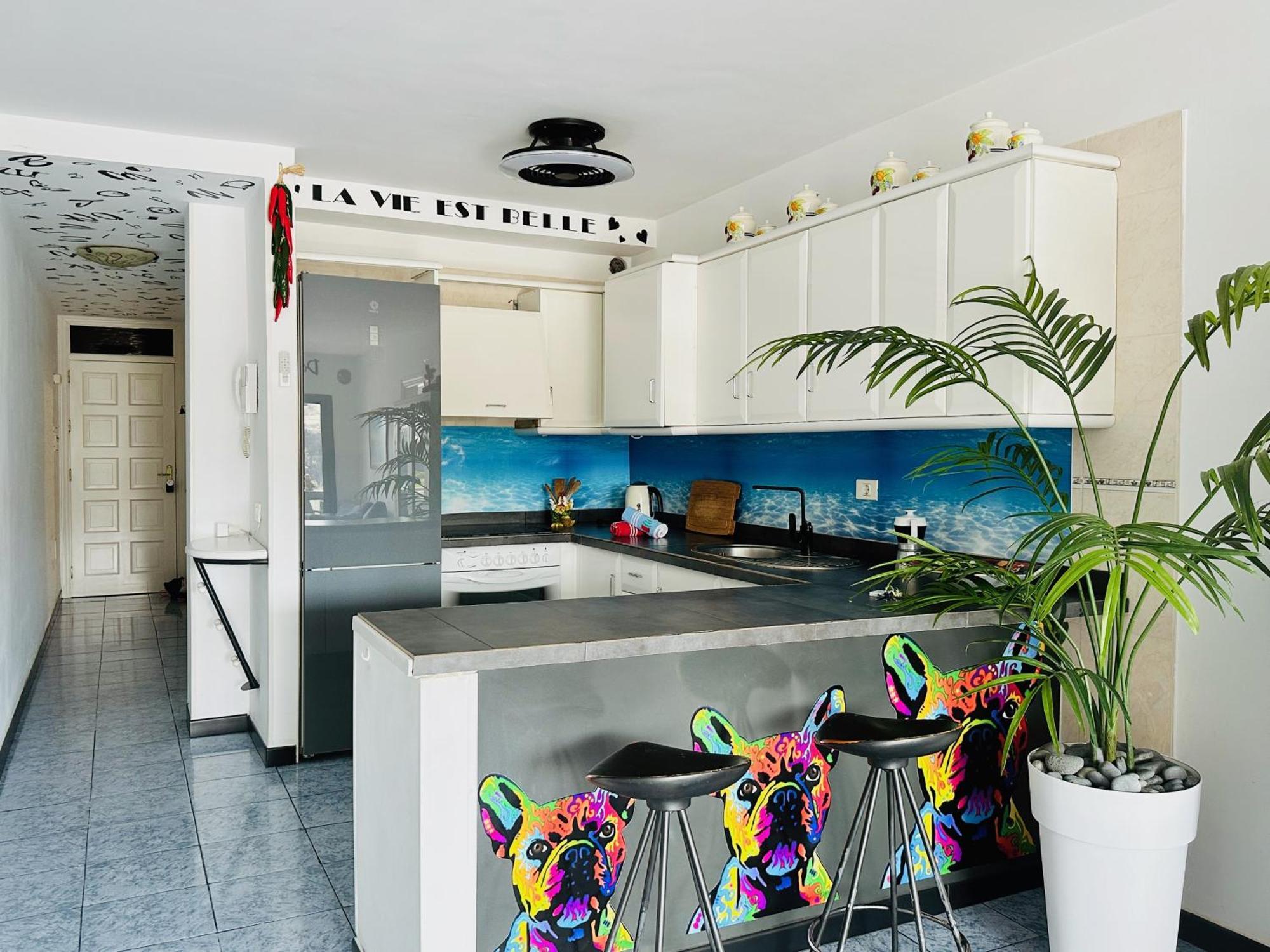 Pambnb - Chic Beachside Apartment Playa San Juan Bagian luar foto
